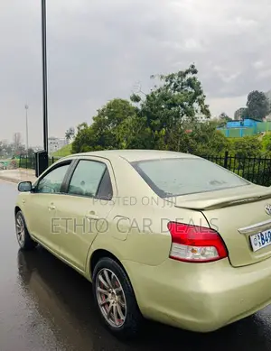 Toyota Yaris Sedan Automatic 2007 Yellow