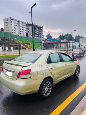 Toyota Yaris Sedan Automatic 2007 Yellow