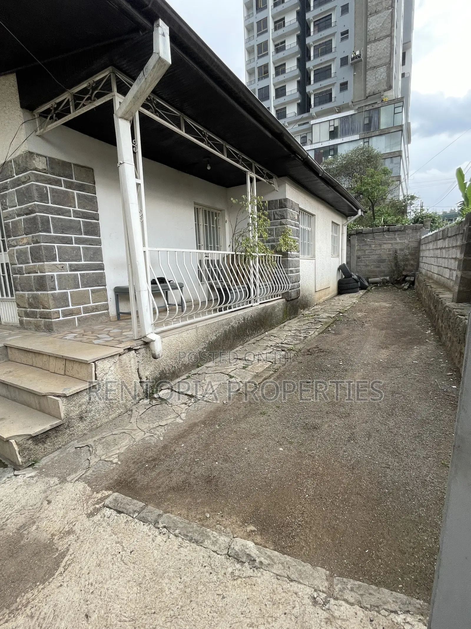 Restaurant , Car Showroom for Rent! Bole