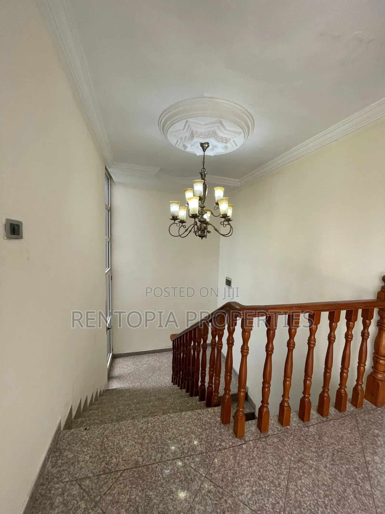 6bdrm House in Bole for rent