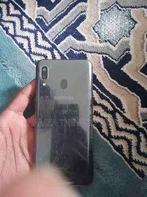 Samsung Galaxy A20 32 GB Black