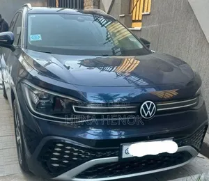 Volkswagen ID.6 2022 Blue