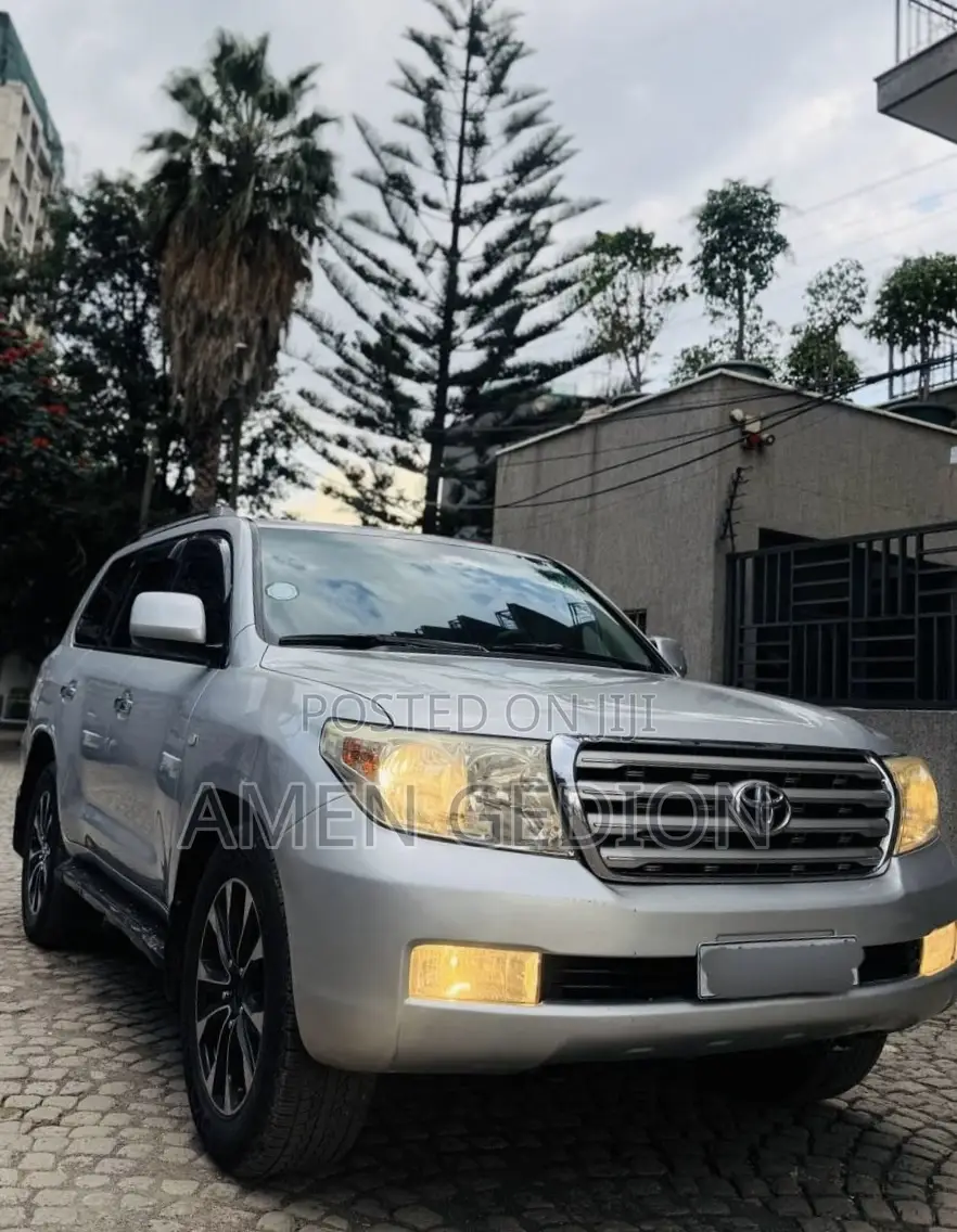Toyota Land Cruiser 4.5 V8 VXR 2009 Silver