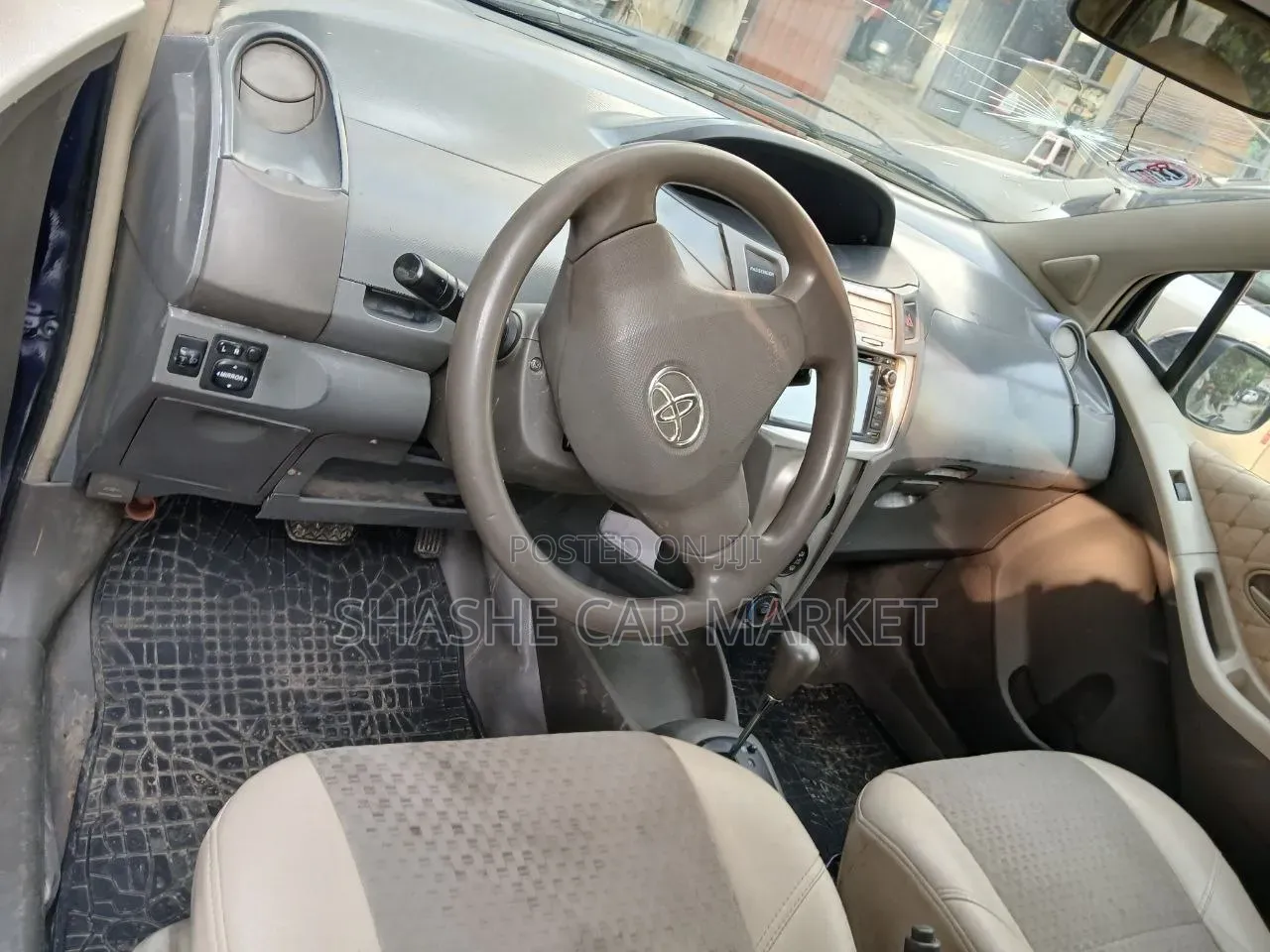 Toyota Yaris 2008