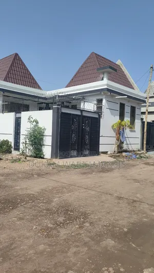 Furnished 8bdrm House in Dukem Bishoftu, East Shewa for sale