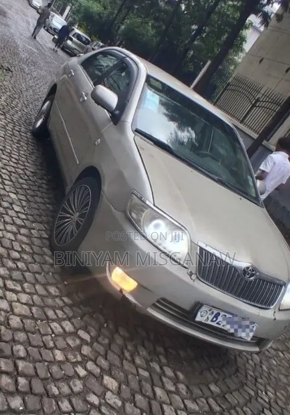 Toyota Corolla 2007 Gold