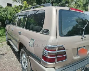 Toyota Land Cruiser 2003 Gold