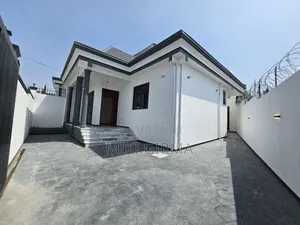 4bdrm Villa in Figa, Bole for sale