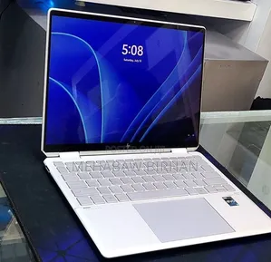 New Laptop HP Spectra 13 8GB Intel Core i5 SSD 512GB