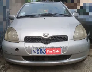 Toyota Vitz 1.0 FWD 3dr 2001 Silver