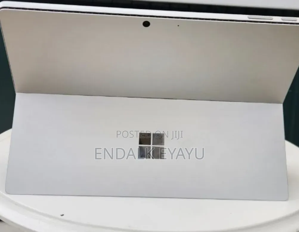 New Laptop Microsoft Surface Pro 9 16GB Intel Core i7 SSD 512GB