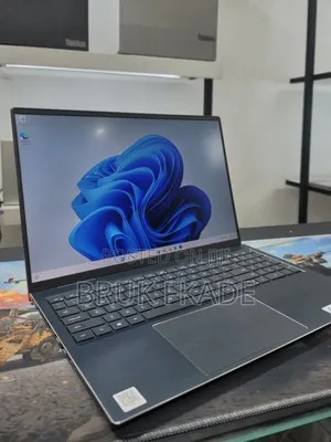 New Laptop Dell Inspiron 15 16GB Intel Core i7 SSD 512GB