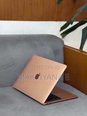 New Laptop Apple MacBook Pro 2021 M1 8GB Apple M1 Max SSD 512GB