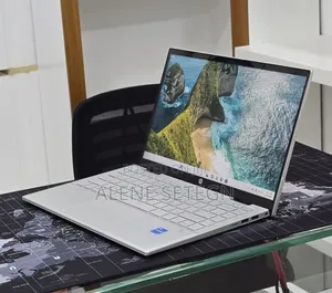 New Laptop HP Pavilion 15 8GB Intel Core i5 SSD 512GB
