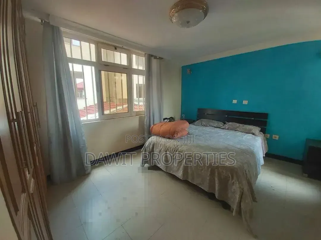 Furnished 5bdrm Villa in Bole for sale