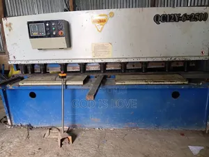 የሚሸጥ ላሜራ ማጠፍያ እና መቁረጫ ማሽን