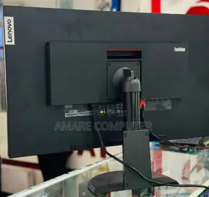 Monitor Lenovo