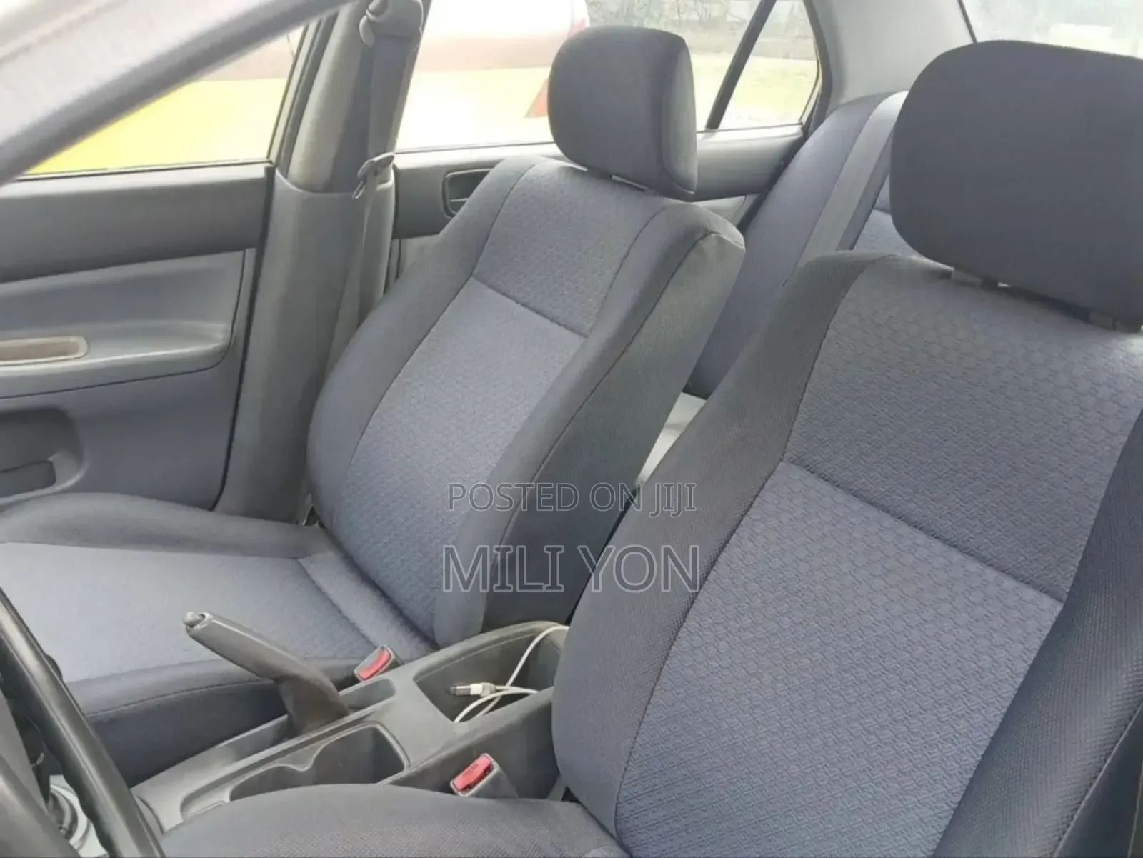 Mitsubishi Lancer 2000 Silver
