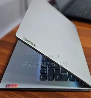 New Laptop Lenovo IdeaPad 1 8GB Intel Core i3 SSD 256GB