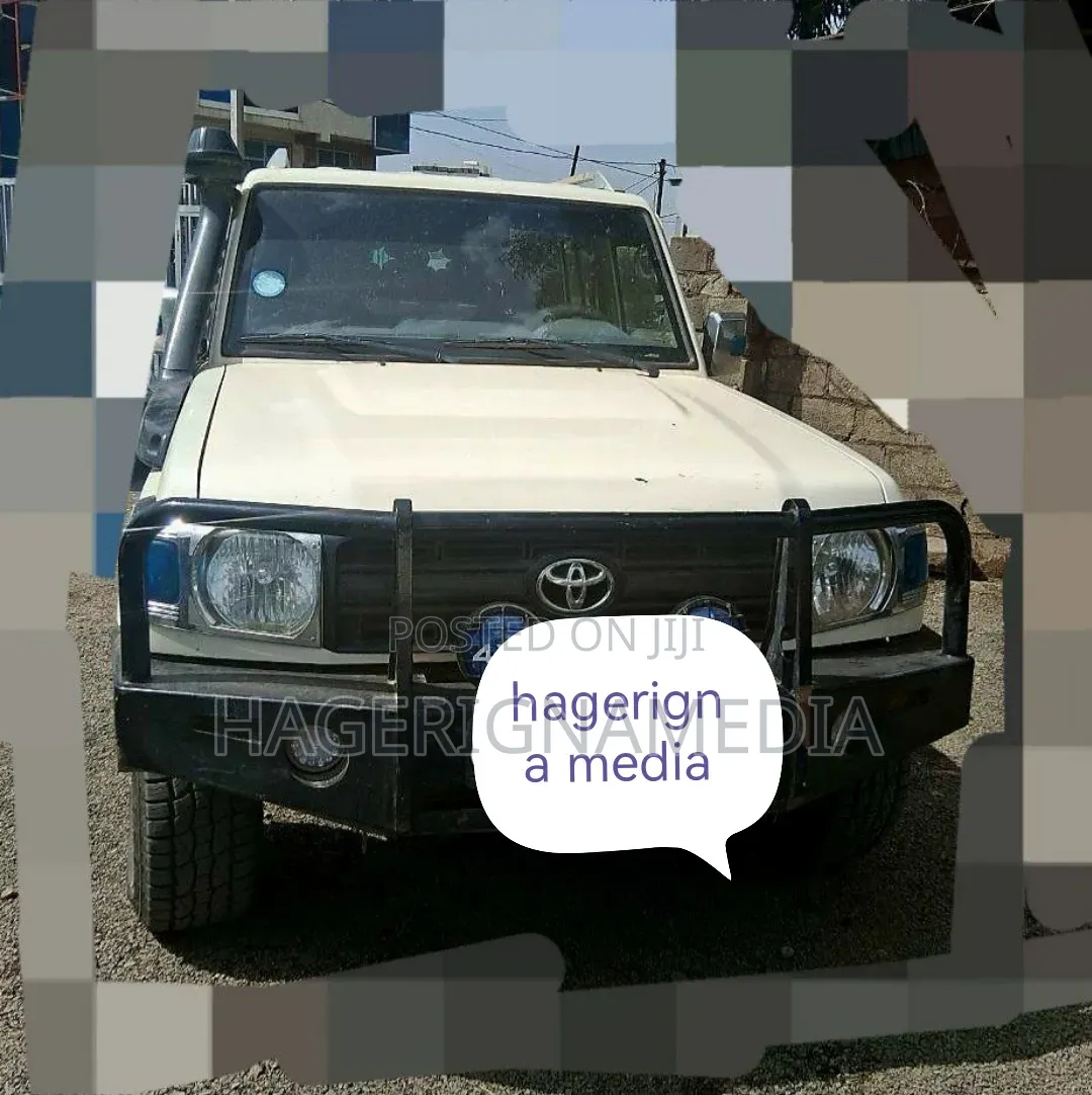 Toyota Land Cruiser 2018 White