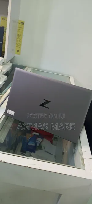 New Laptop HP ZBook 15 32GB Intel Core i7 SSD 512GB
