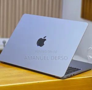 New Laptop Apple MacBook Air 2022 M2 8GB Apple M2 SSD 256GB