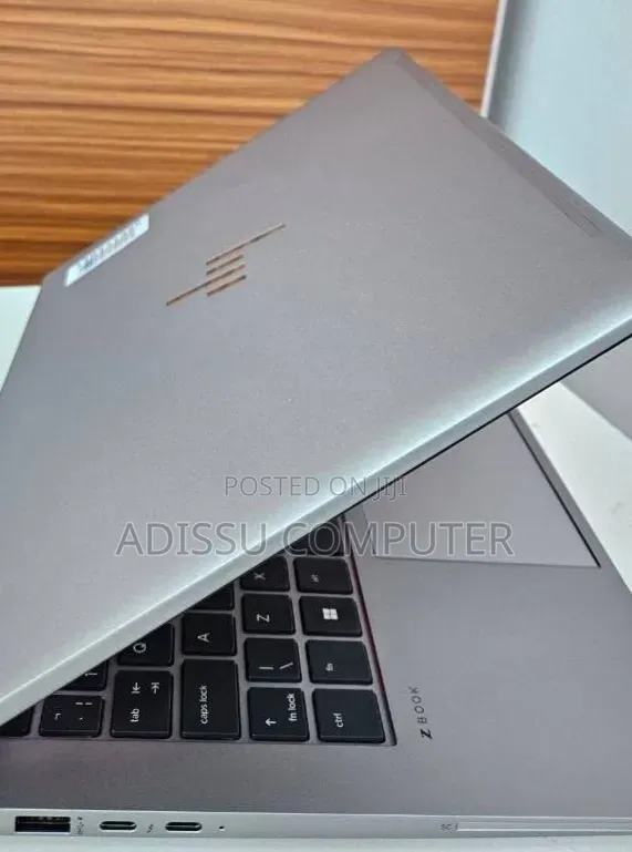New Laptop HP ZBook 14 16GB Intel Core i7 SSD 512GB