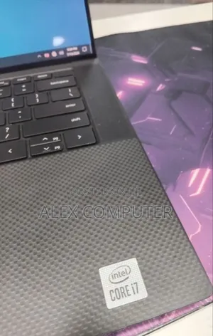 New Laptop Dell XPS 15 16GB Intel Core i7 SSD 512GB
