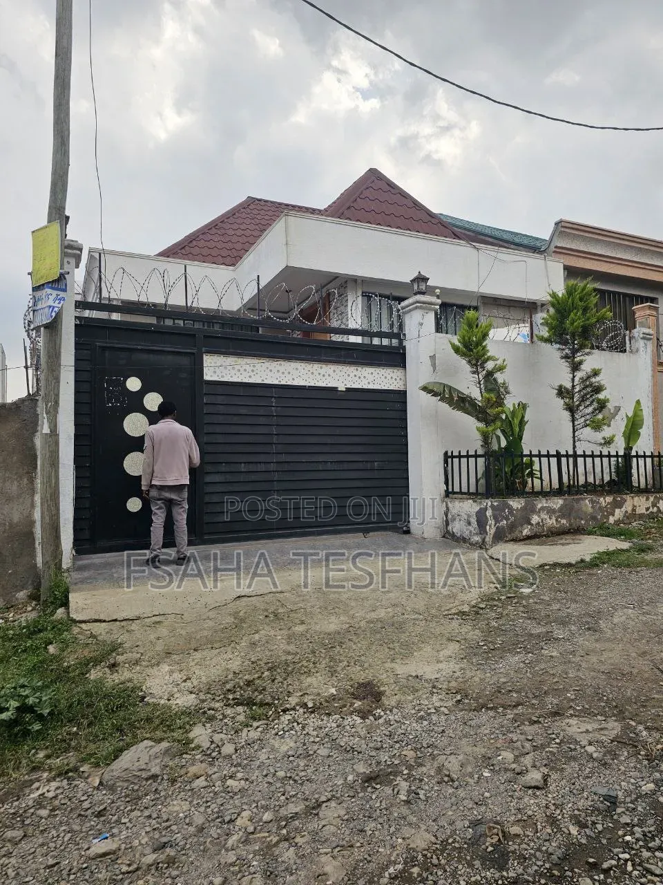 Furnished 3bdrm Villa in Villa, Bole for rent