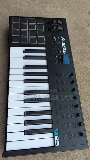 Alesis Vi25 Midi Keybord