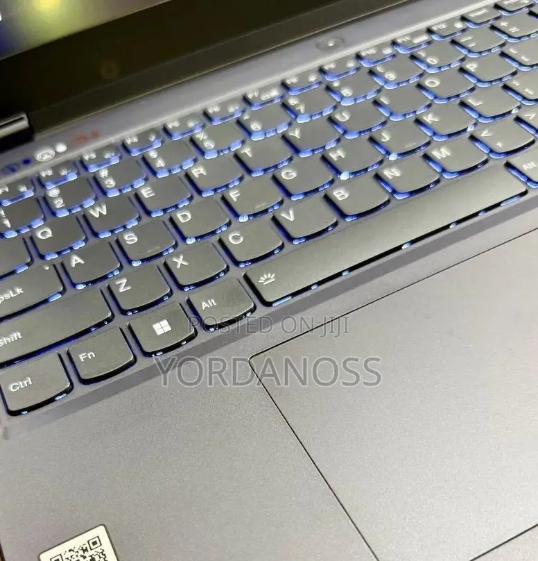 New Laptop Lenovo Legion 5 16GB AMD Ryzen 7 SSD 512GB