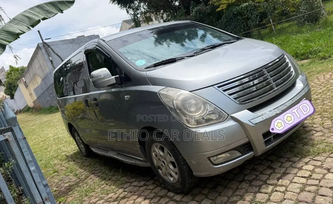 Hyundai Starex 2013 Silver