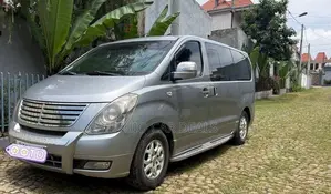 Hyundai Starex 2013 Silver