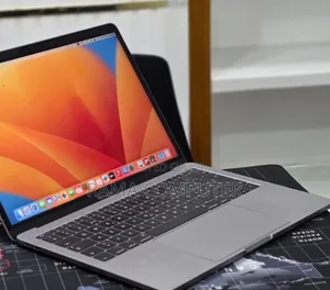New Laptop Apple MacBook Pro 2017 16GB Intel Core i5 SSD 512GB