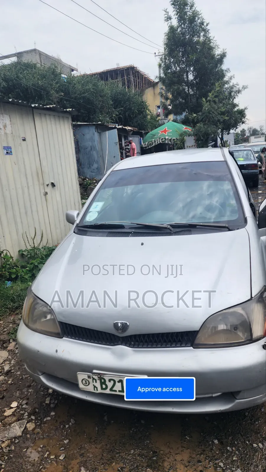Toyota Platz 2001 Silver