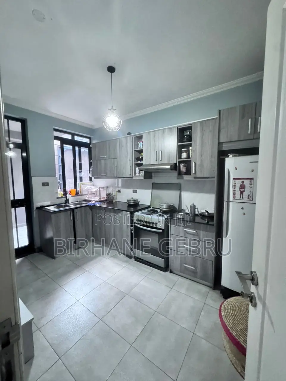 Furnished 6bdrm House in G+3, Bole for rent