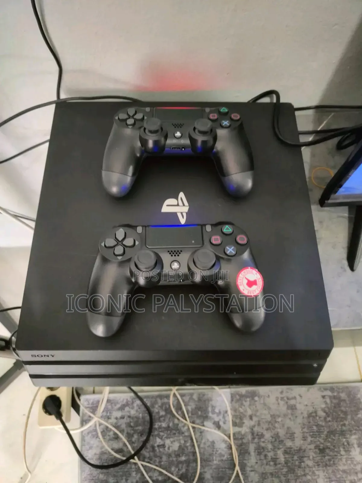 Iconic Ps4 Pro