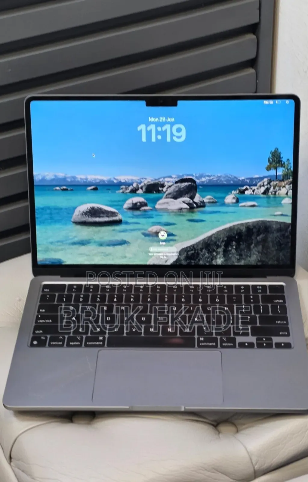 New Laptop Apple MacBook Air 2022 M2 8GB Apple M2 SSD 256GB