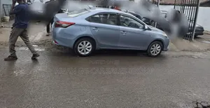 Toyota Yaris 2014 Blue