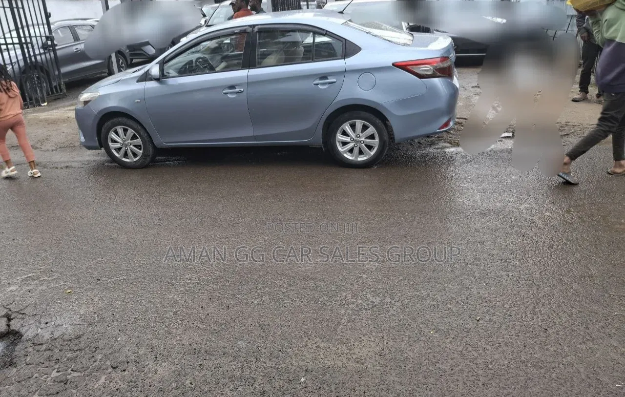 Toyota Yaris 2014 Blue