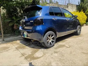Toyota Yaris 1.0 2006 Blue