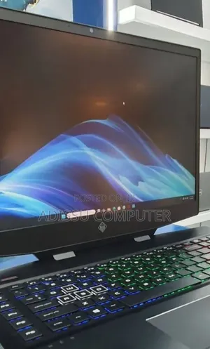 New Laptop HP Omen 17 16GB Intel Core i7 SSD 512GB