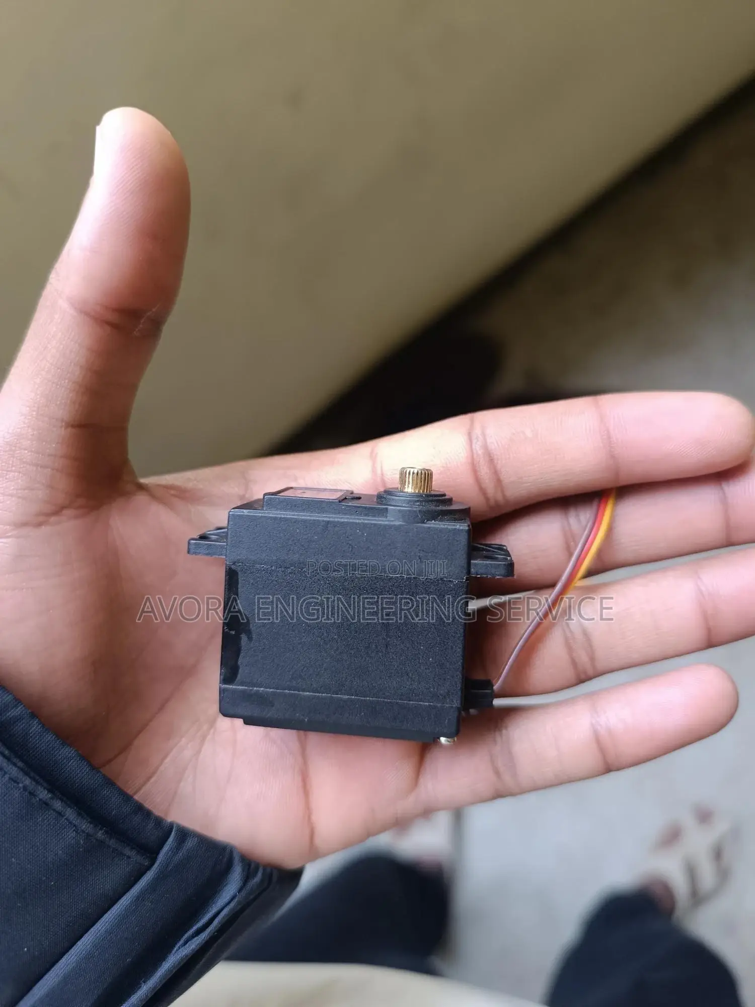 TowerPro MG996R High Torque Digital Servo Motor (Metal Gear)