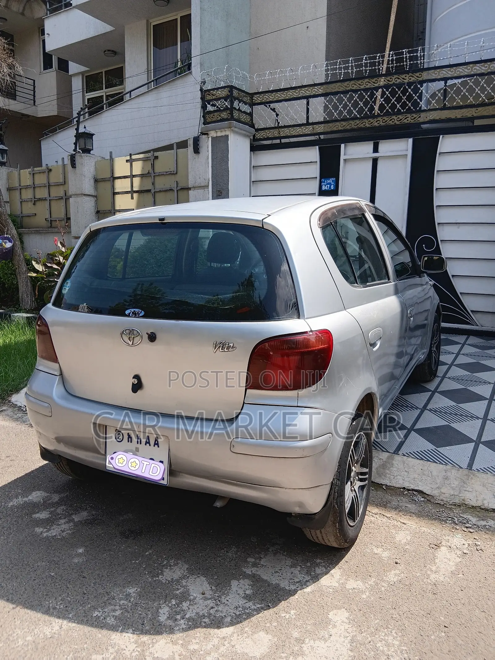 Toyota Vitz 1.0 FWD 5dr 2002 Silver