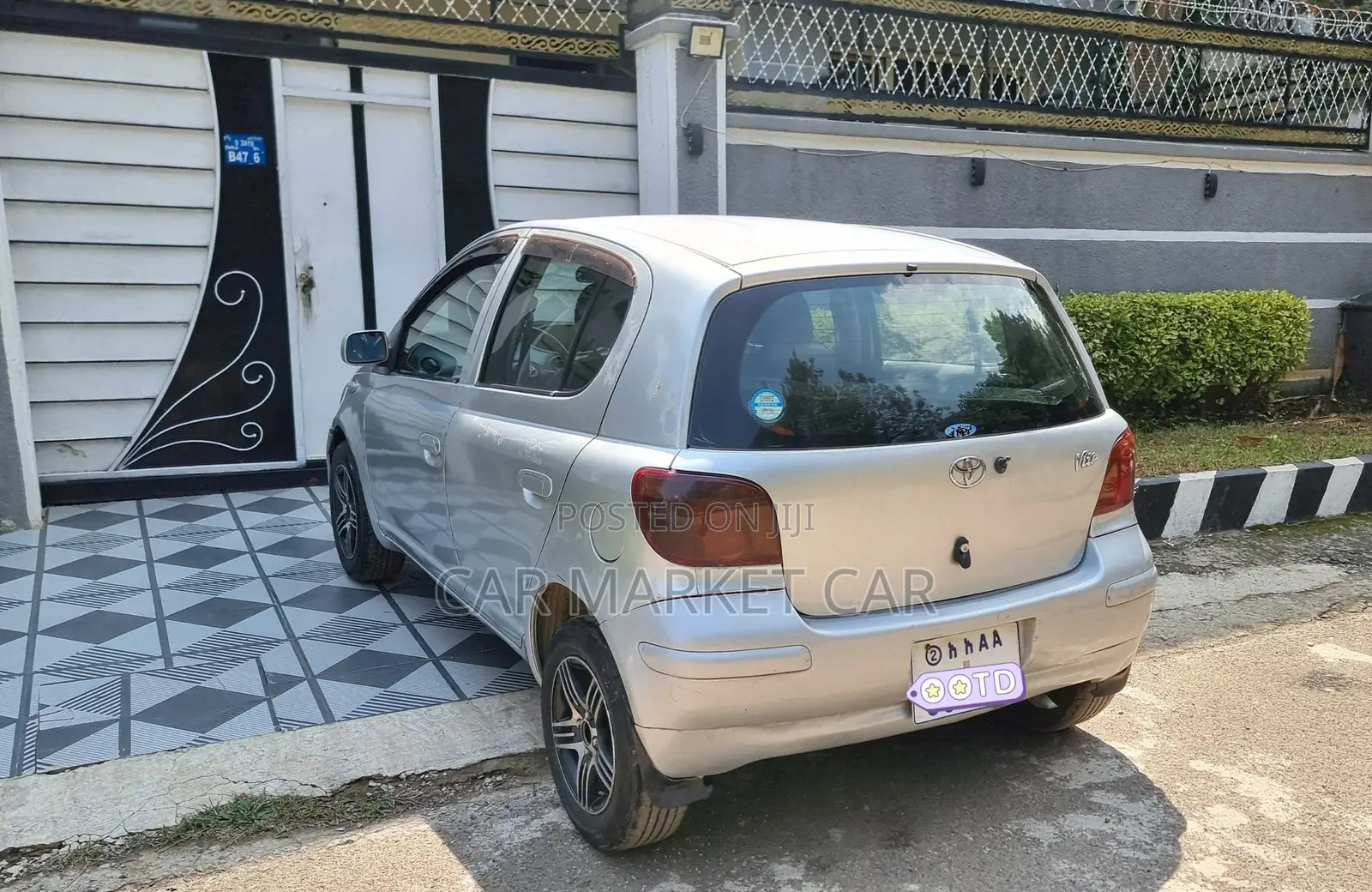 Toyota Vitz 1.0 FWD 5dr 2002 Silver