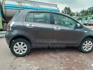 Toyota Yaris 2008 Gray