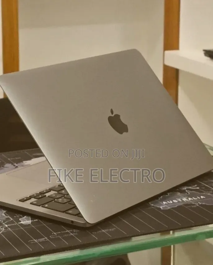 New Laptop Apple MacBook Pro 2020 M1 16GB Apple M1 Pro SSD 512GB