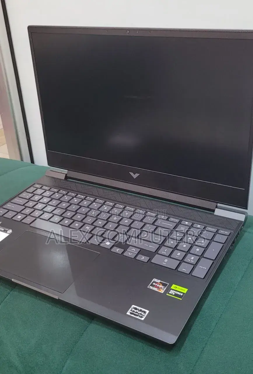 New Laptop HP Victus 15 16GB AMD Ryzen 7 SSD 512GB