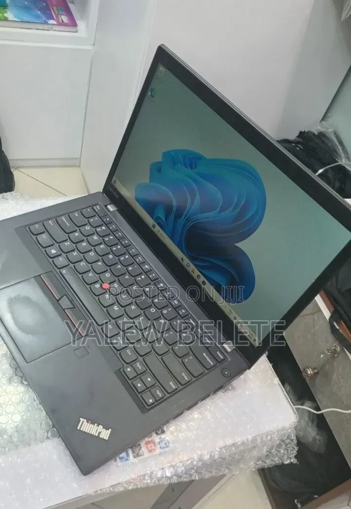 New Laptop Lenovo ThinkPad T470s 8GB Intel Core i5 SSD 256GB