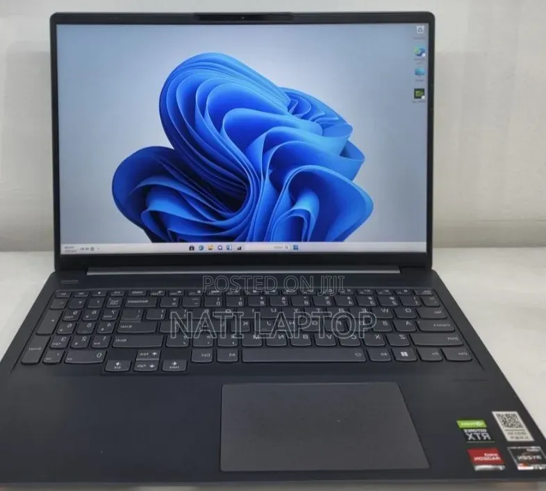 New Laptop Lenovo 16GB AMD Ryzen 7 SSD 512GB